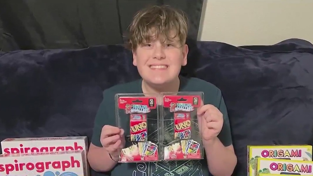Florida teen collects toys for children in hospital